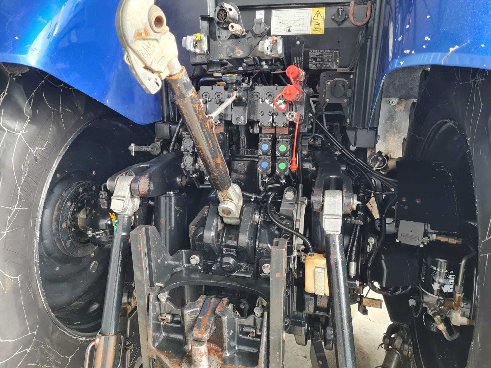 NEW HOLLAND T7.270 AC