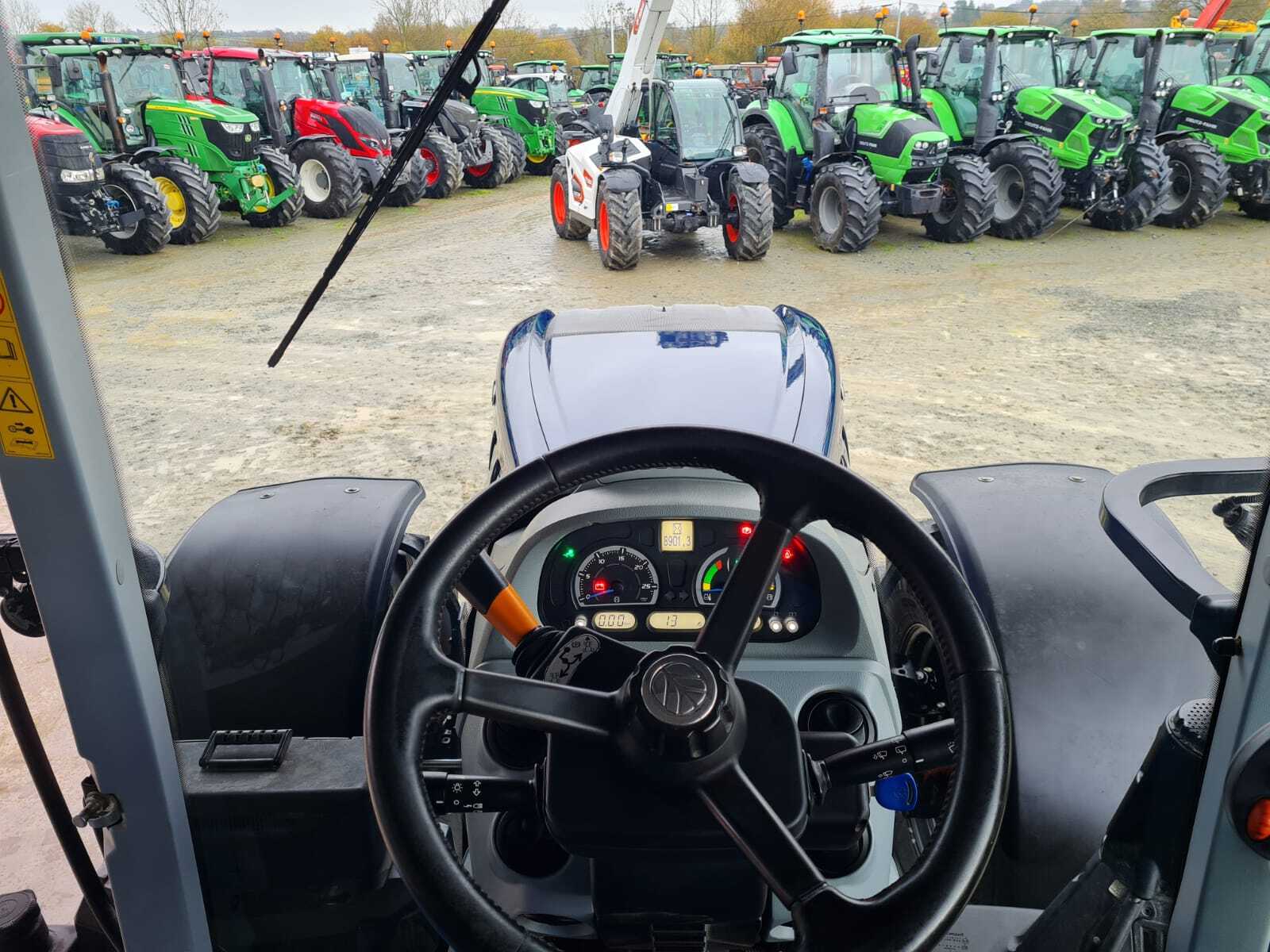 NEW HOLLAND T7.270 AC