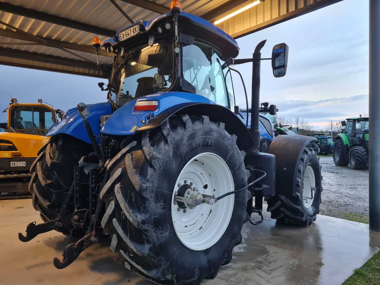 NEW HOLLAND T7.270 AC