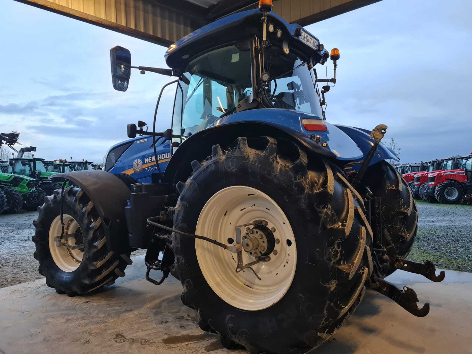 NEW HOLLAND T7.270 AC