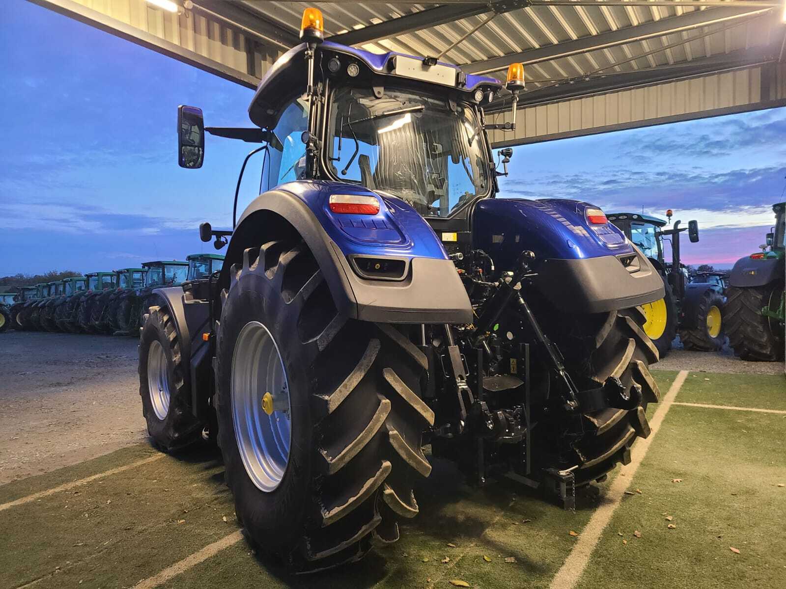 NEW HOLLAND T7.275 HD