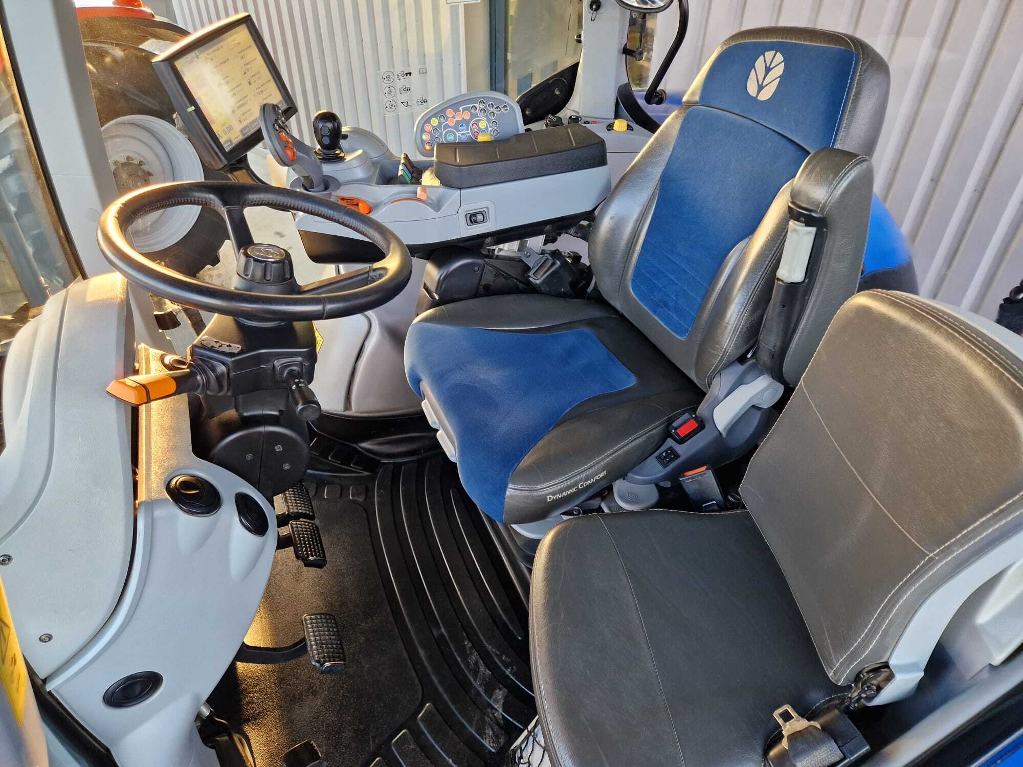 NEW HOLLAND T7.290 HD