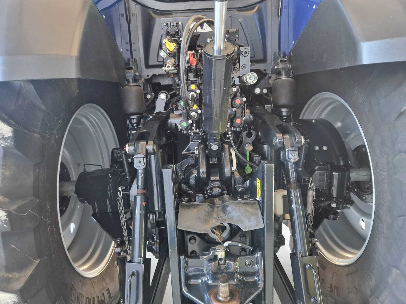 NEW HOLLAND T7.315 HD PLMI