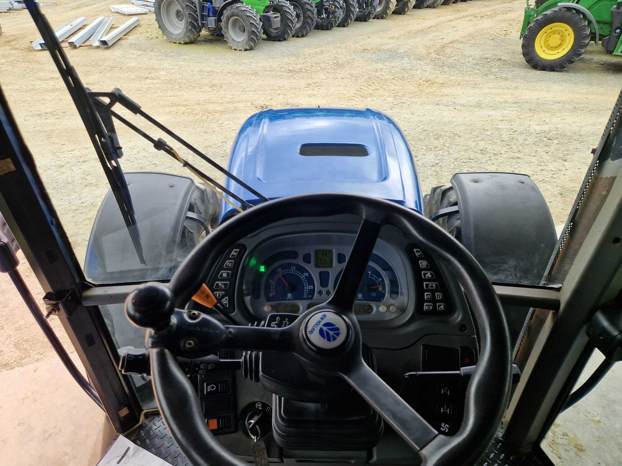 NEW HOLLAND T7.550