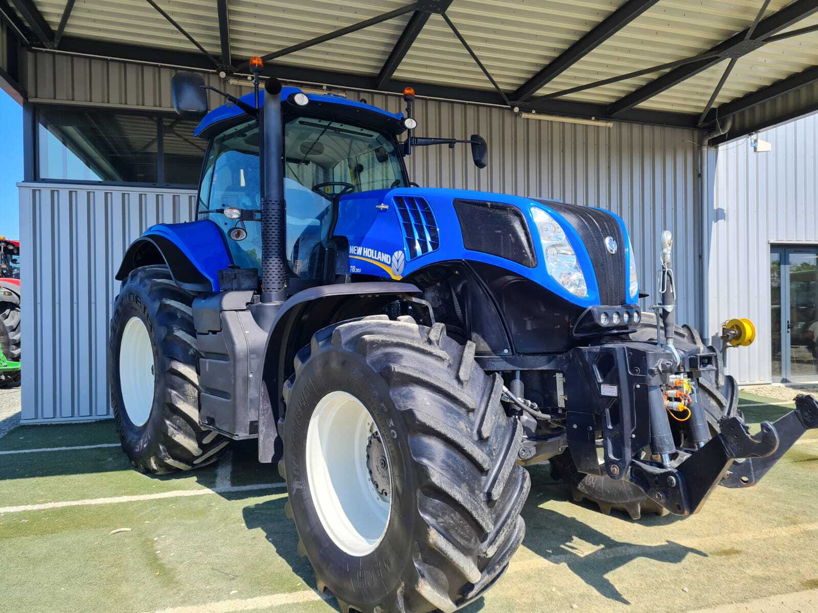 NEW HOLLAND T8.300 AC