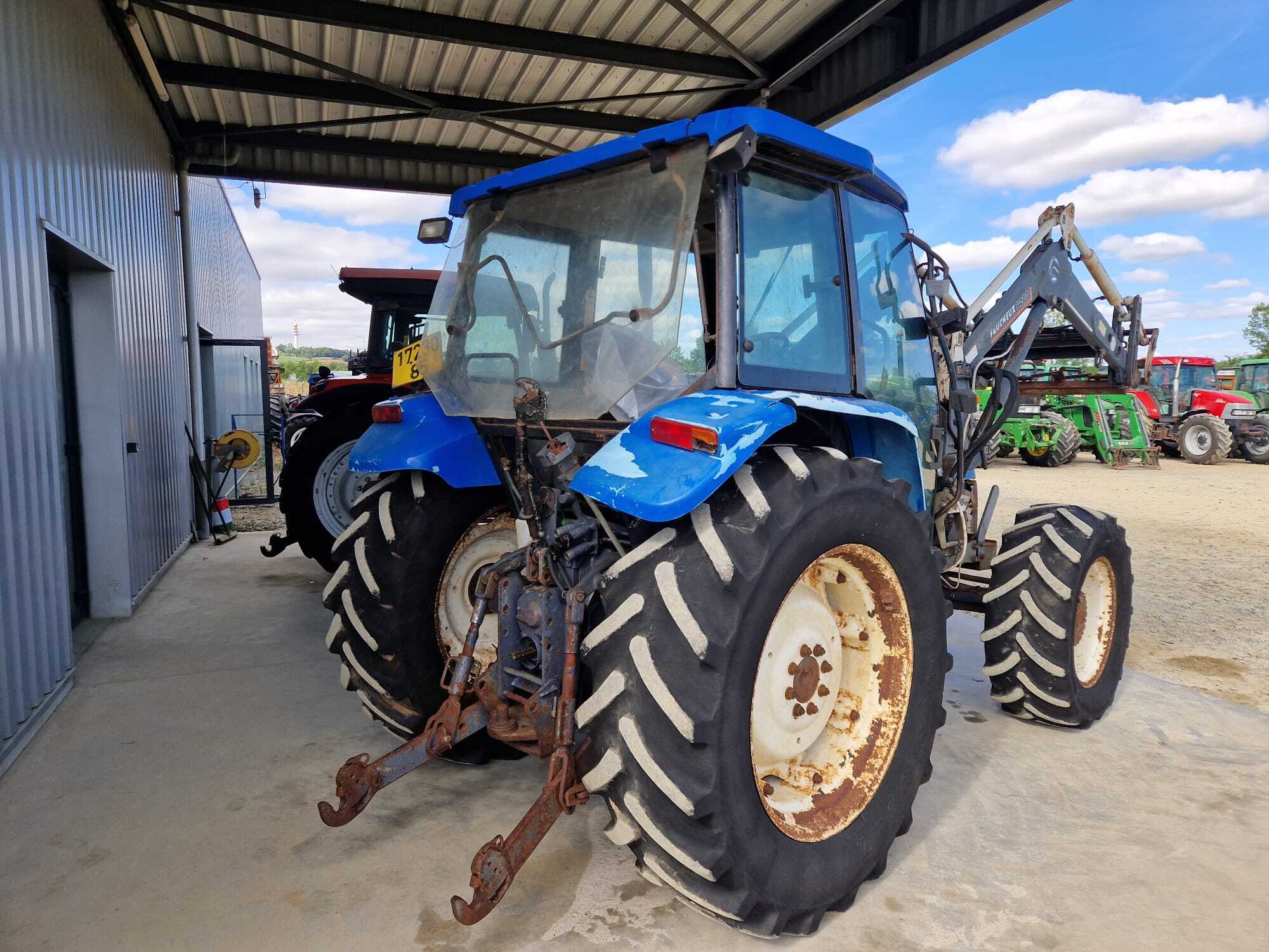 NEW HOLLAND TL90