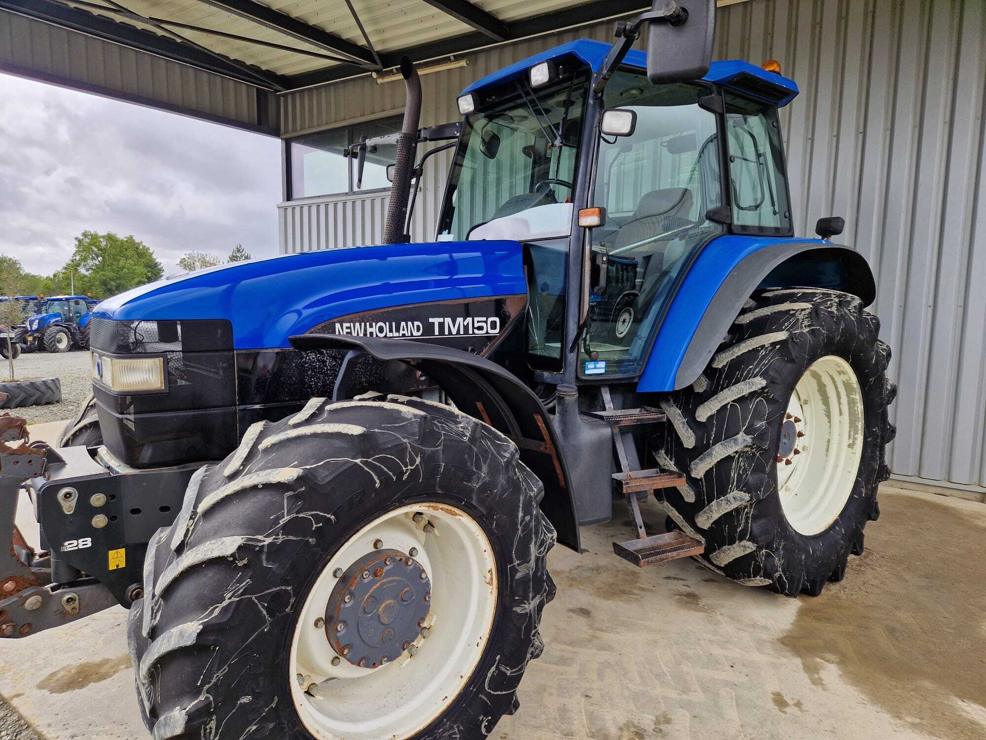 NEW HOLLAND TM150 RC