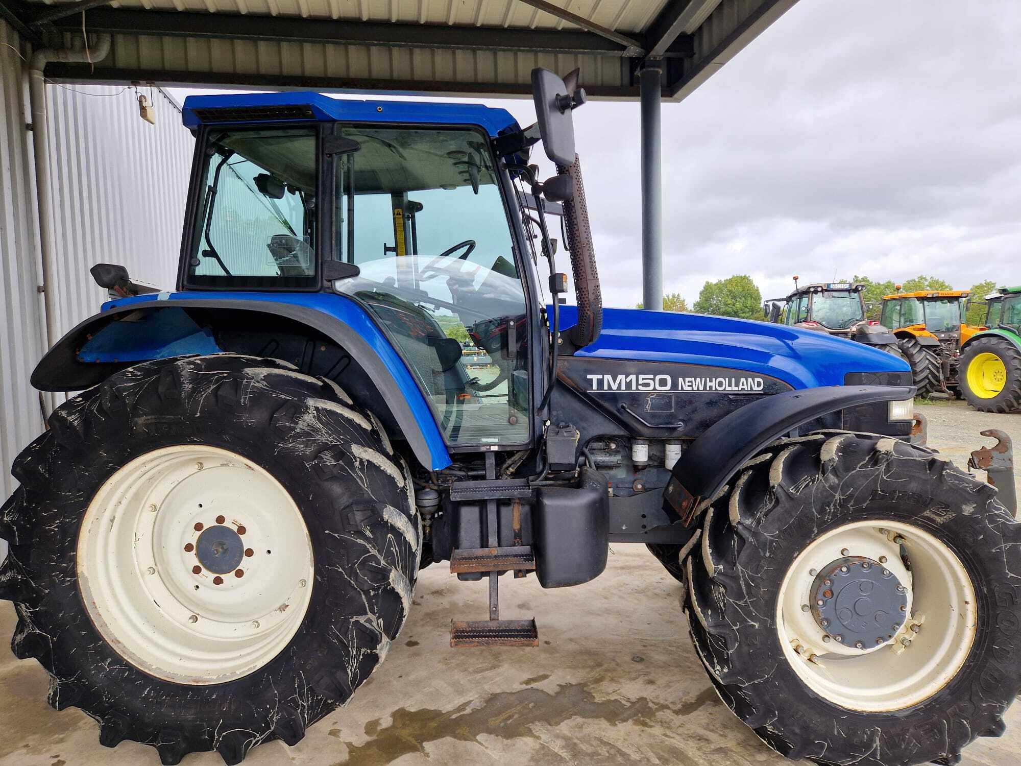 NEW HOLLAND TM150 RC