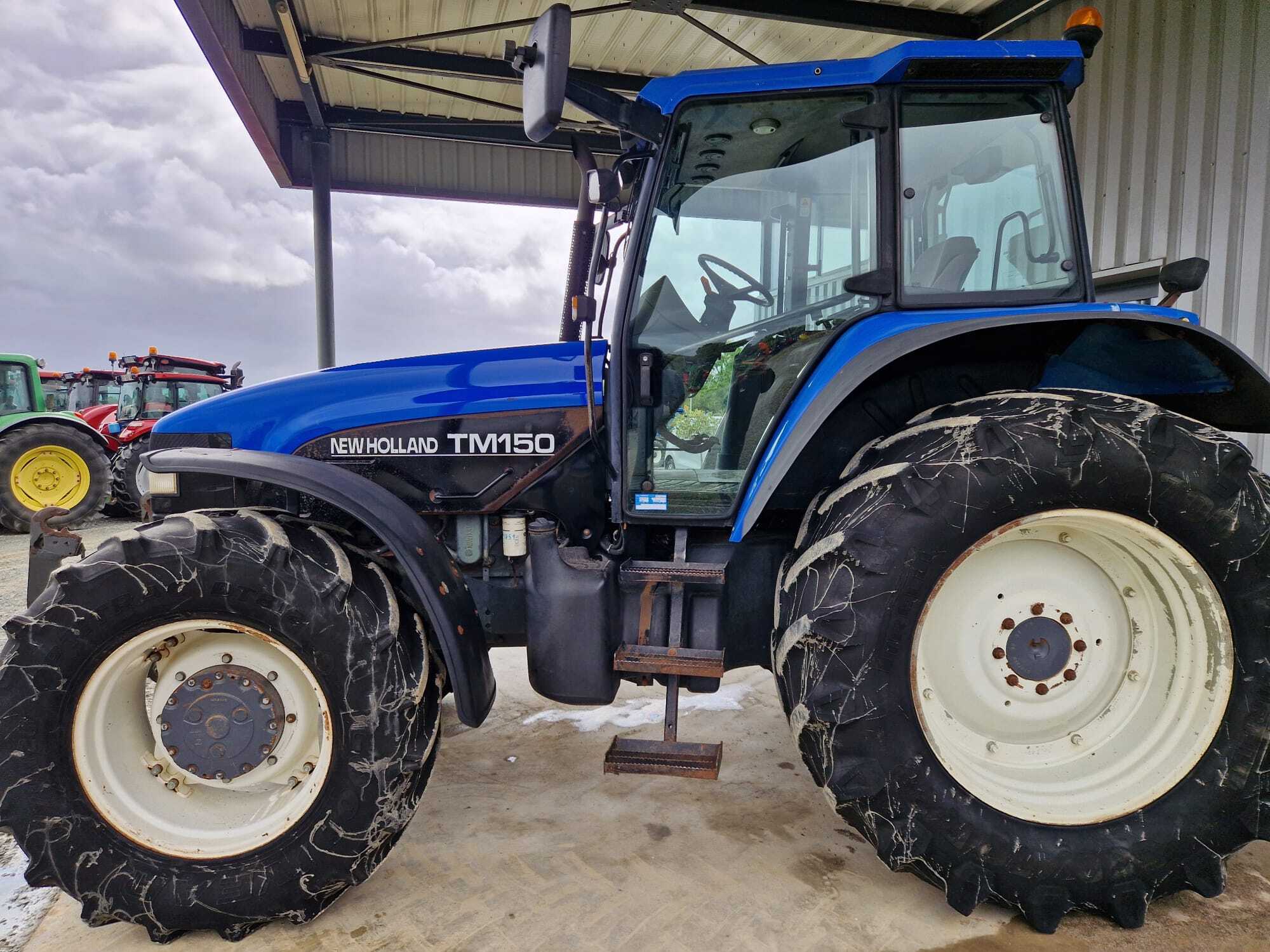 NEW HOLLAND TM150 RC