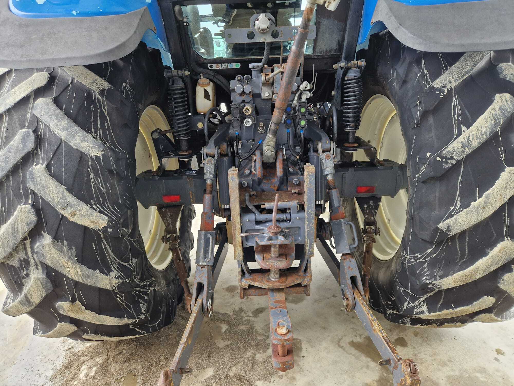 NEW HOLLAND TM150 RC