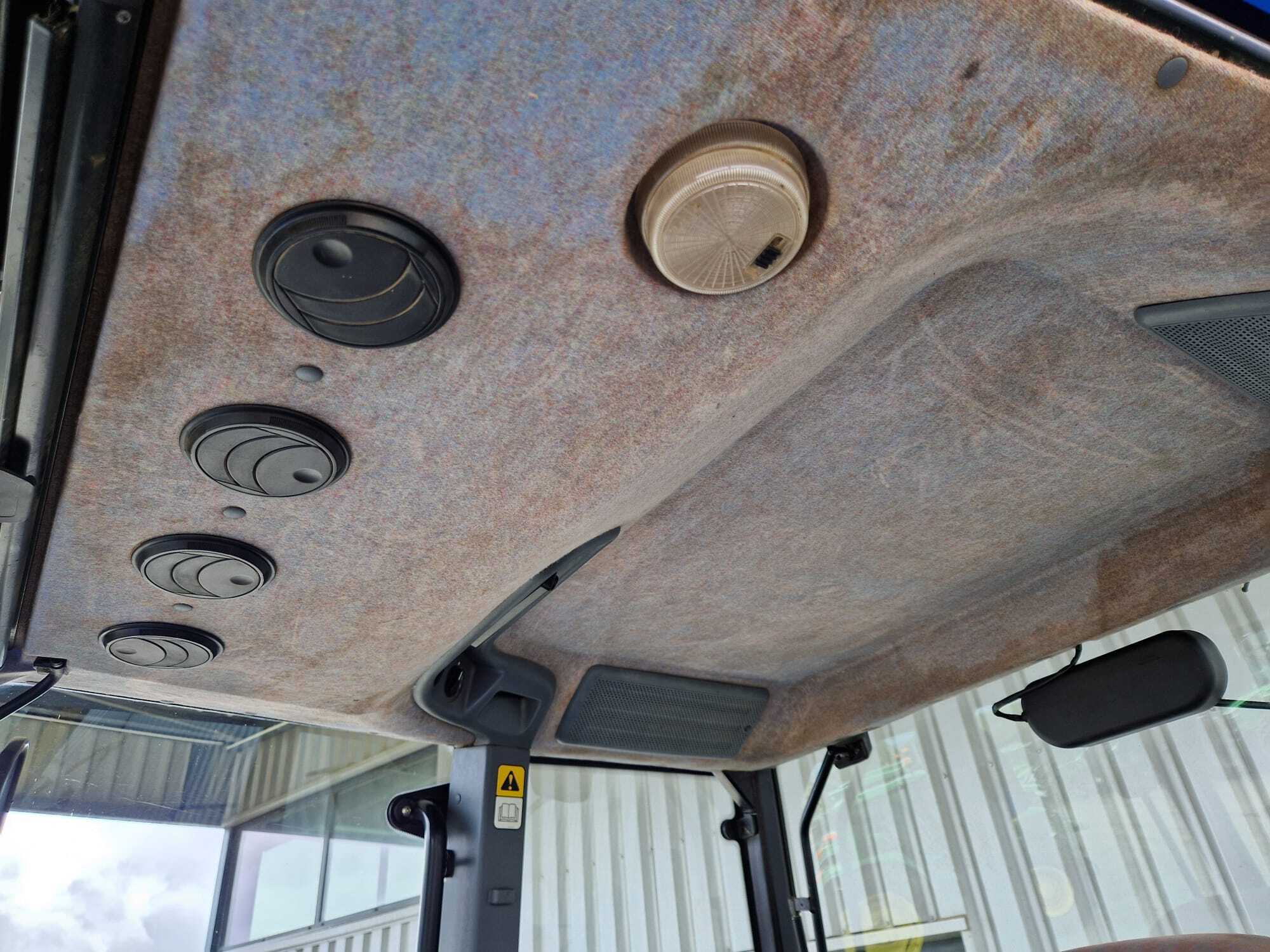 NEW HOLLAND TM150 RC