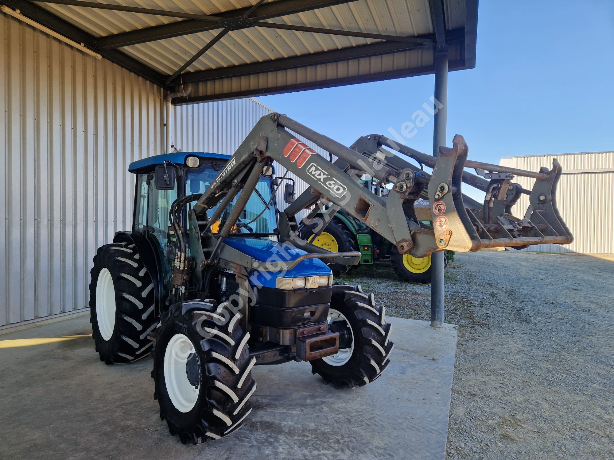 NEW HOLLAND TN75