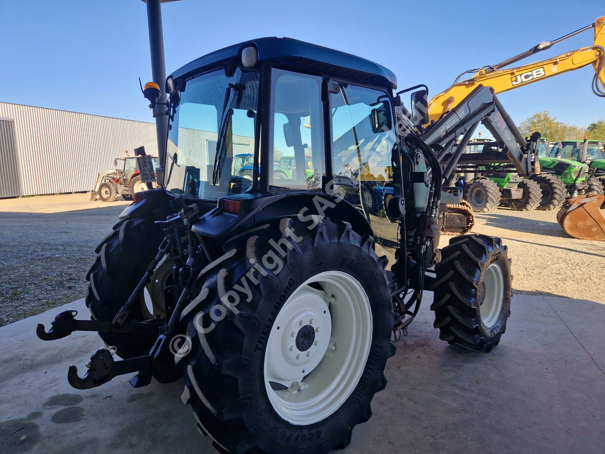 NEW HOLLAND TN75
