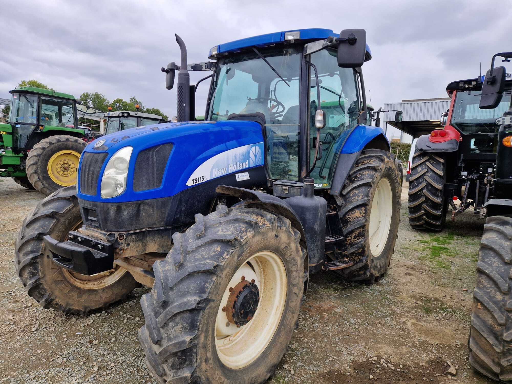 NEW HOLLAND TSA 115