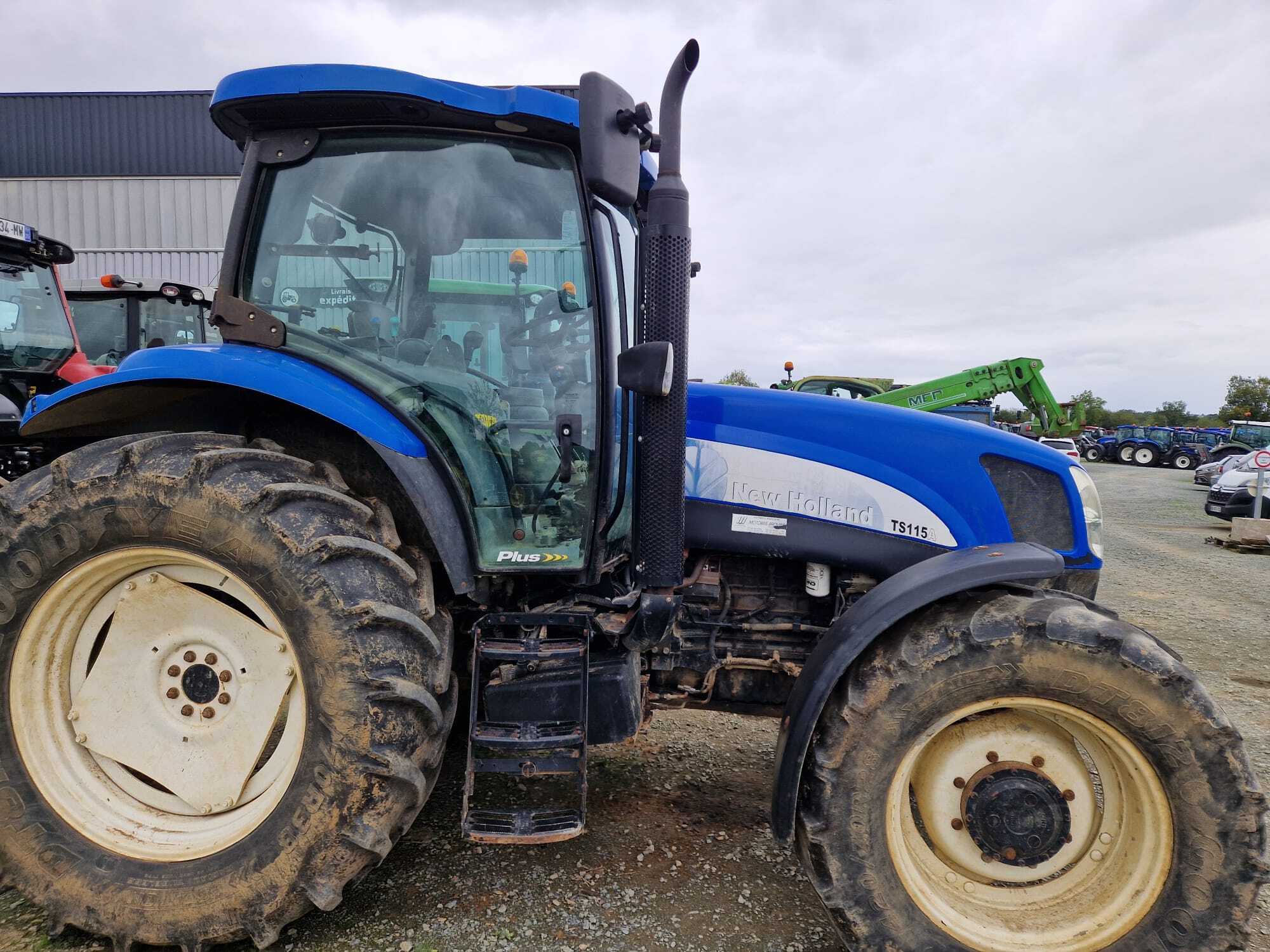 NEW HOLLAND TSA 115