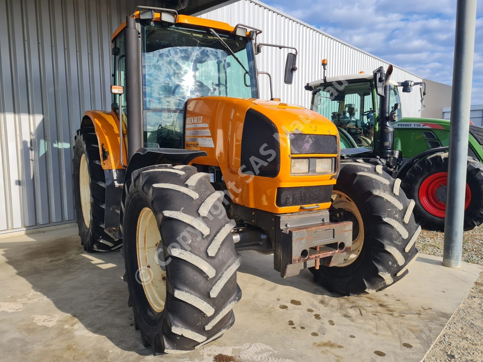RENAULT ARES 620 RZ