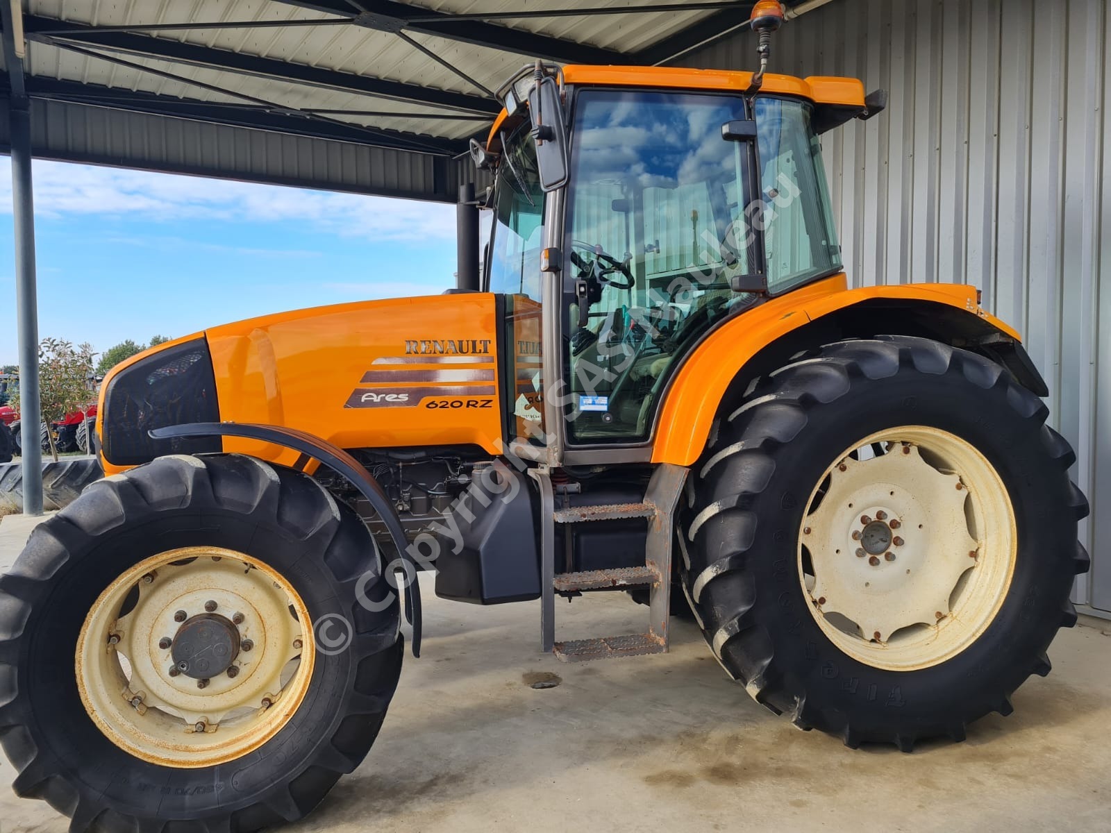 RENAULT ARES 620 RZ