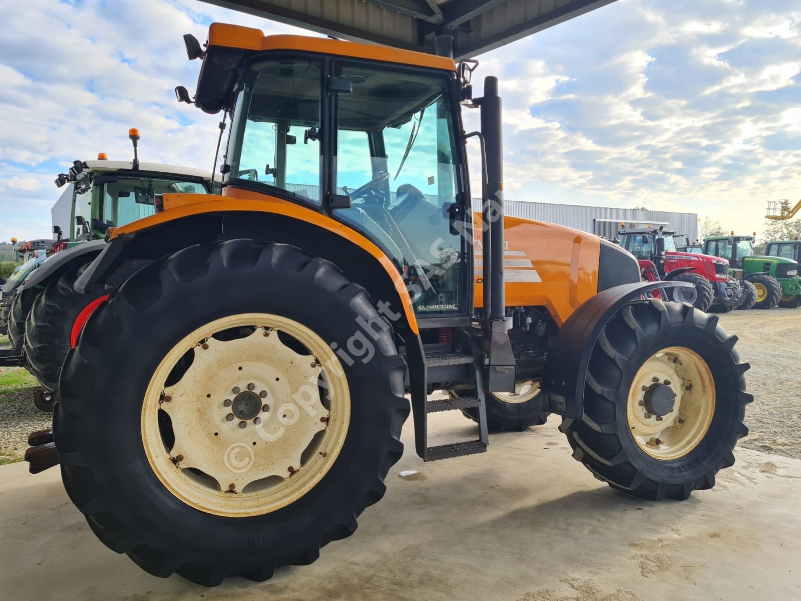 RENAULT ARES 620 RZ
