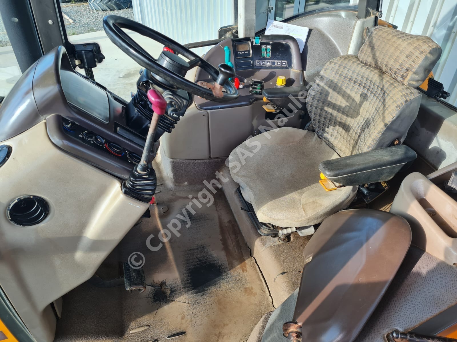 RENAULT ARES 620 RZ