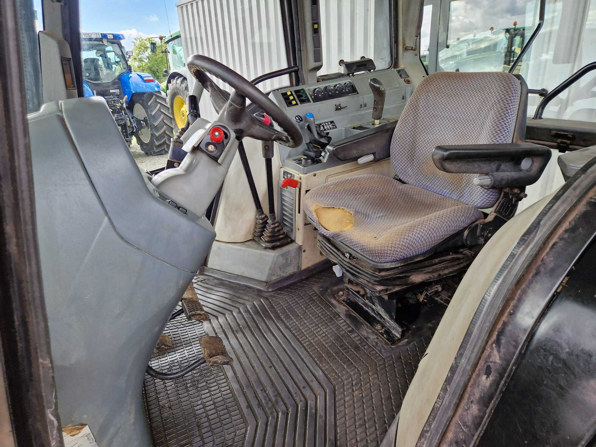 MASSEY FERGUSON 8S305 DYNA VT