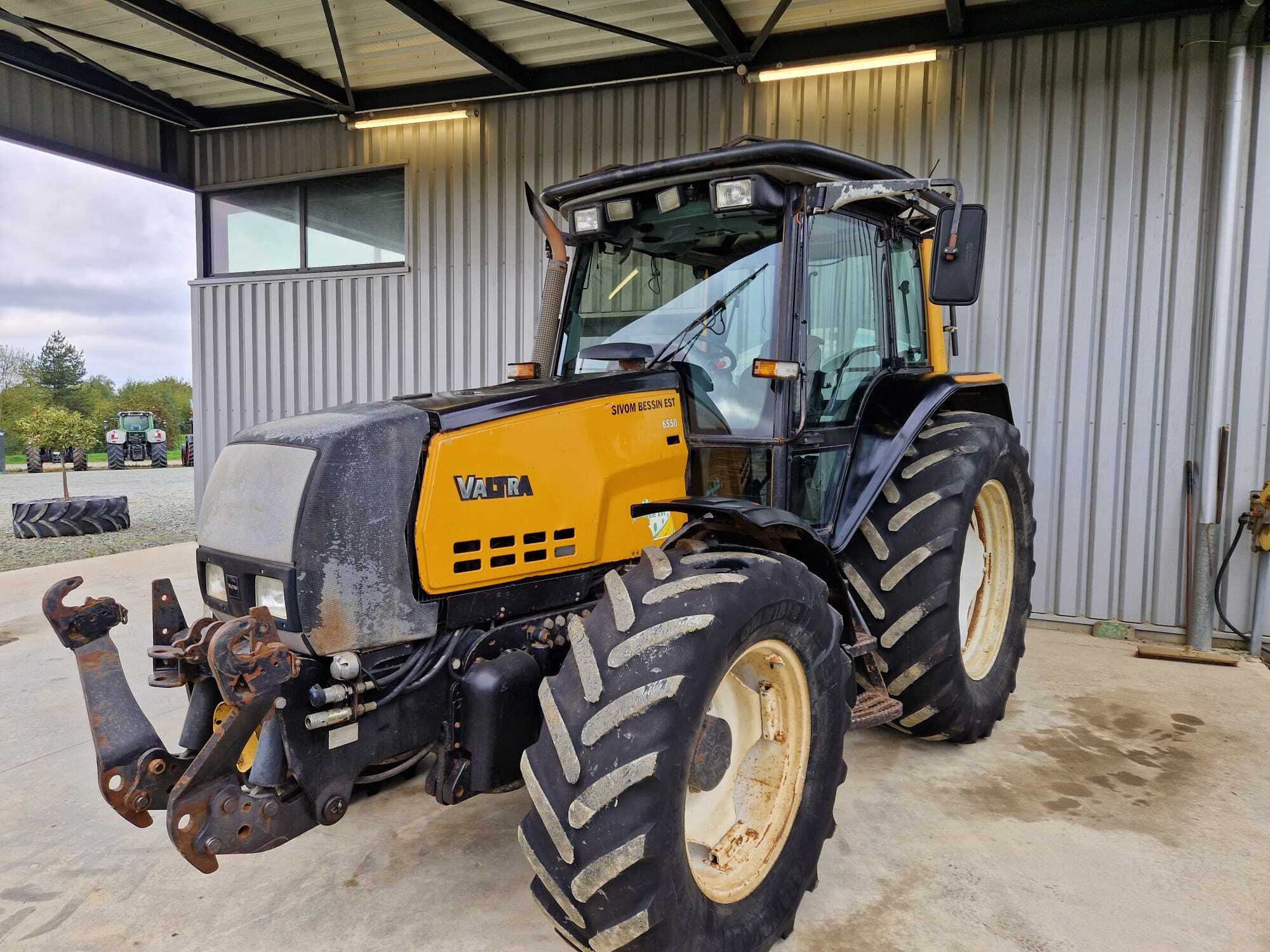 VALTRA 6550 HI-TECH