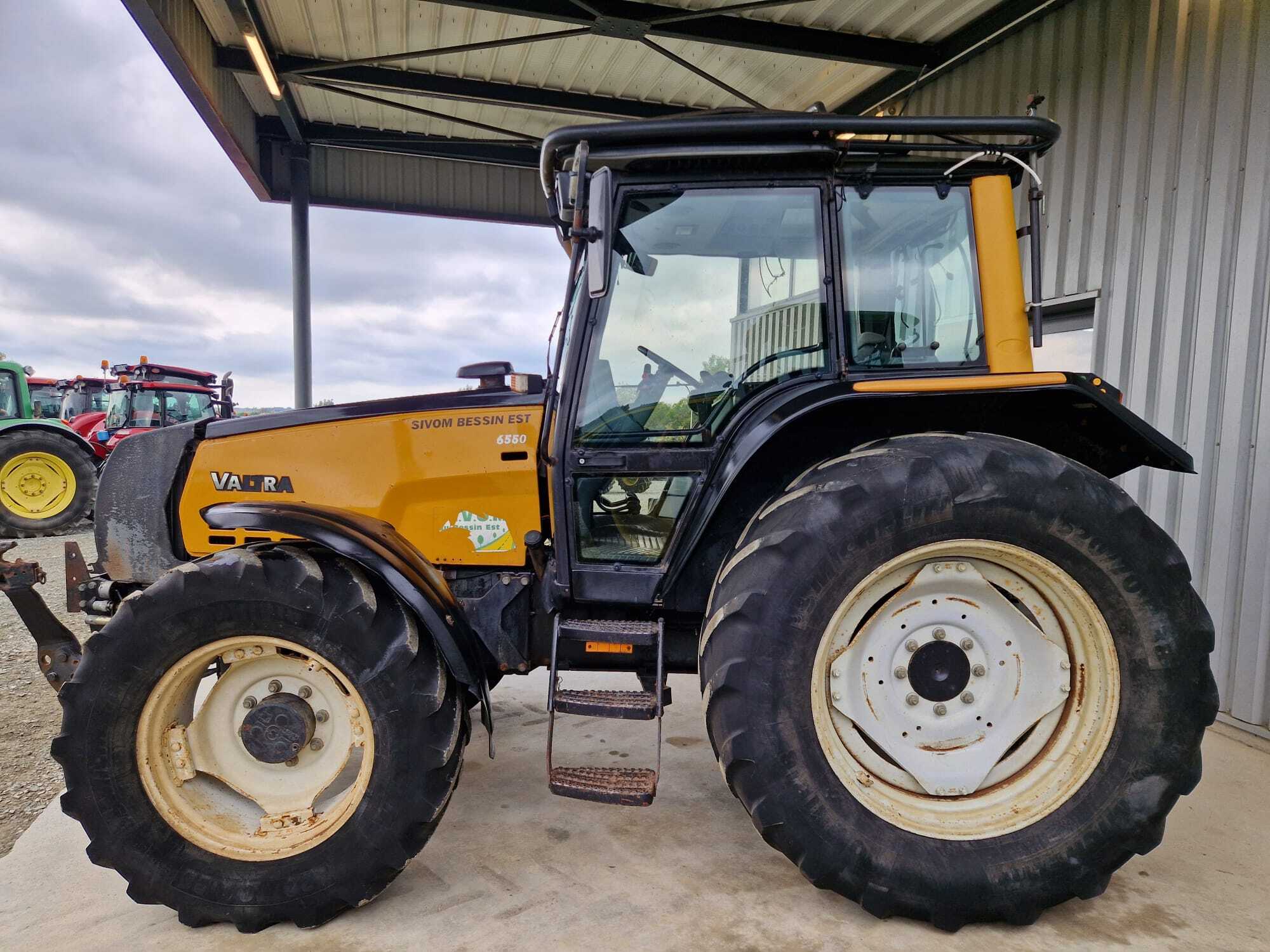 VALTRA 6550 HI-TECH