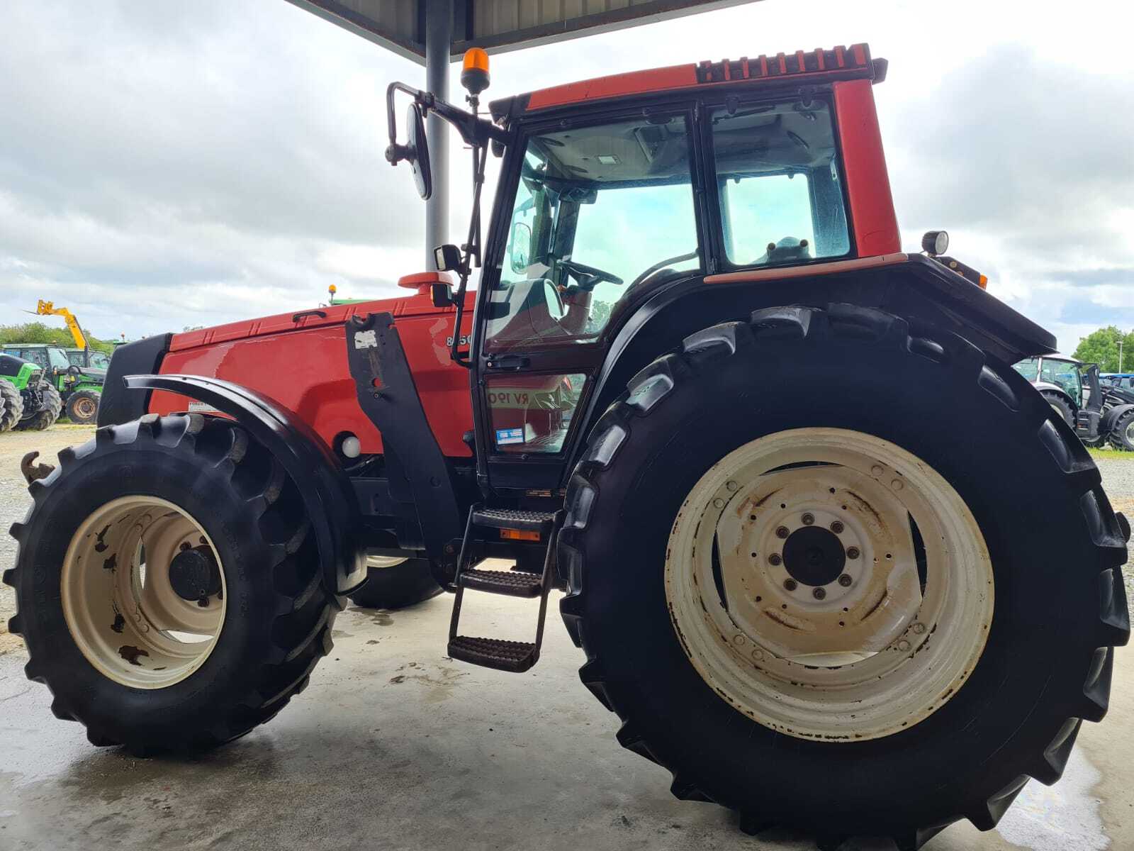 VALTRA 8150 HI-TECH