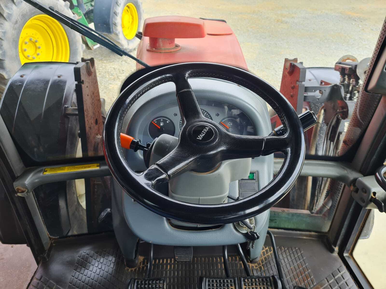 VALTRA 8150 HI-TECH