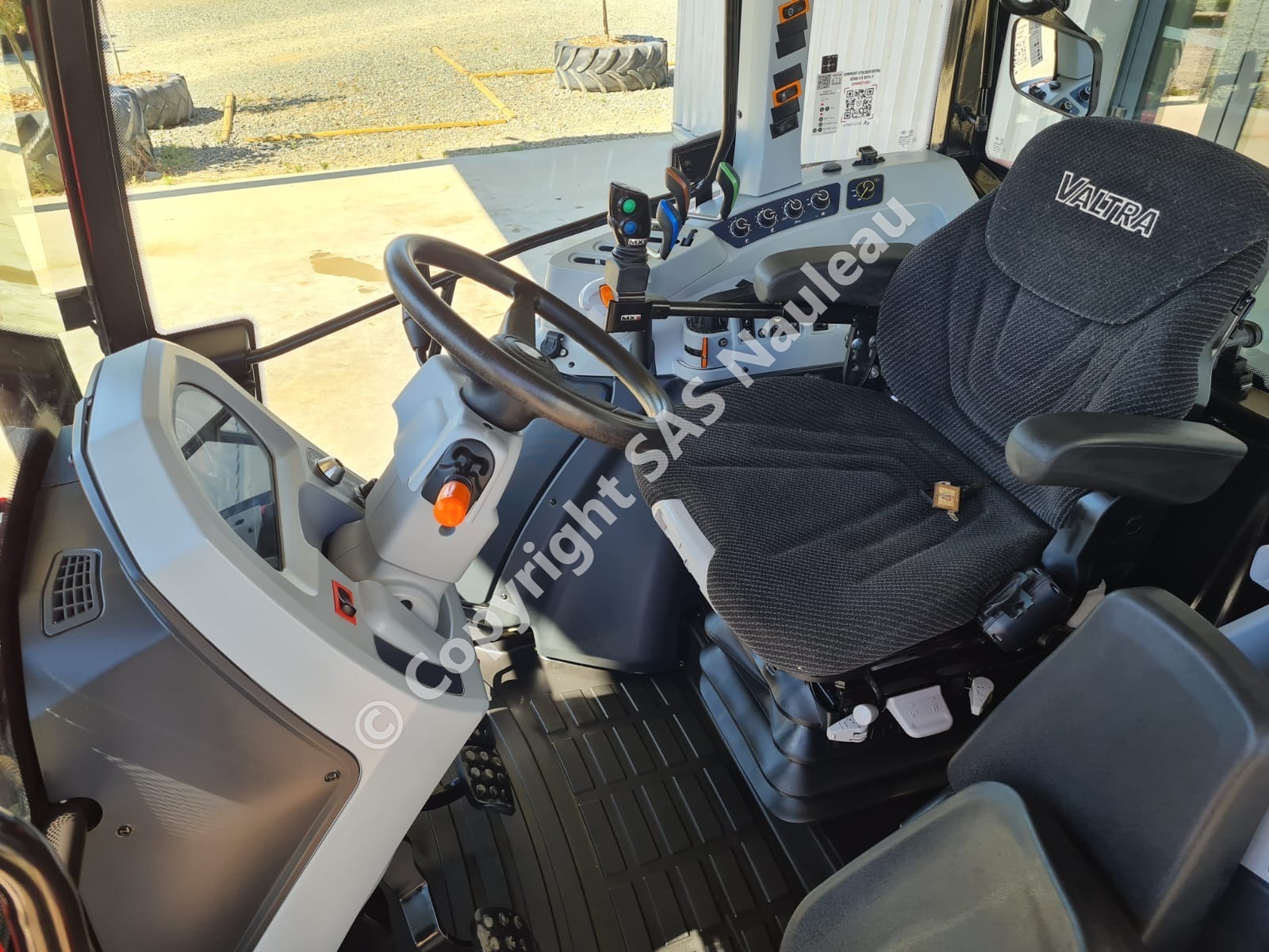 VALTRA A115 HITECH