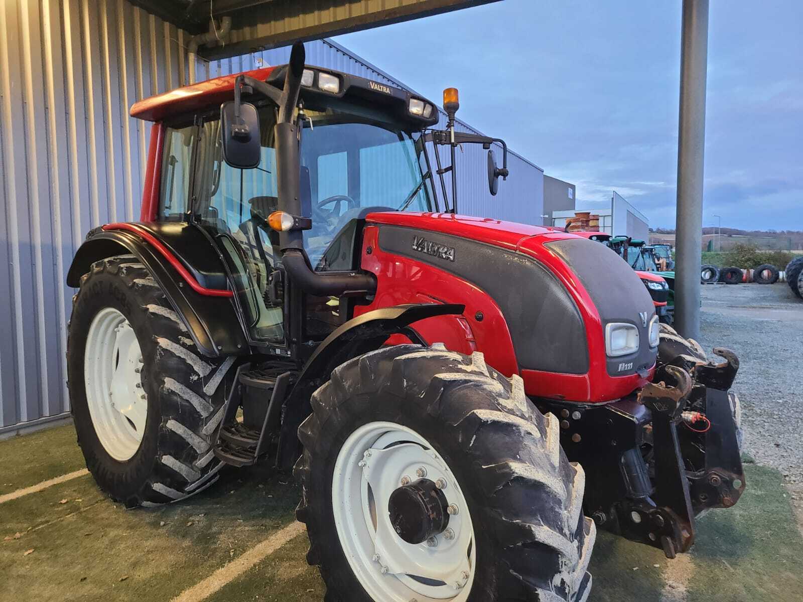 VALTRA N111 HI-TECH
