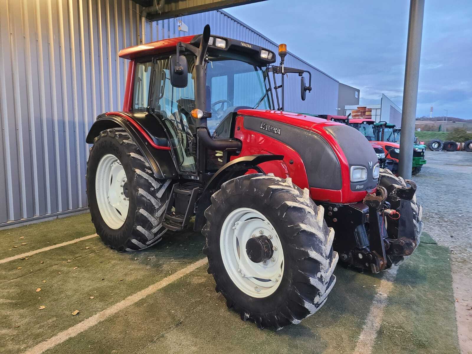 VALTRA N111 HI-TECH