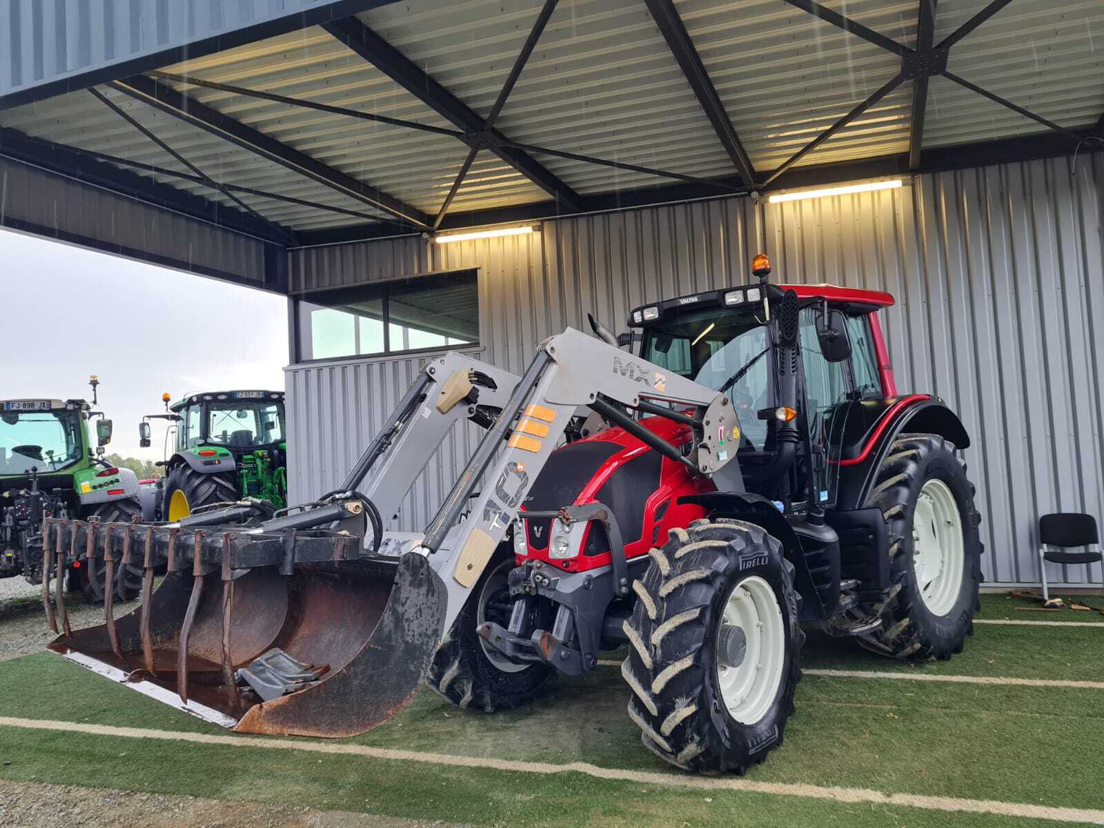 VALTRA N113 H5