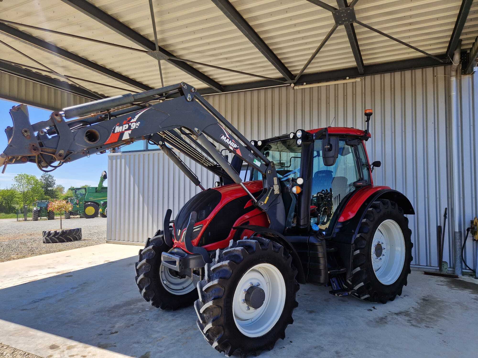 VALTRA N114 HI-TECH