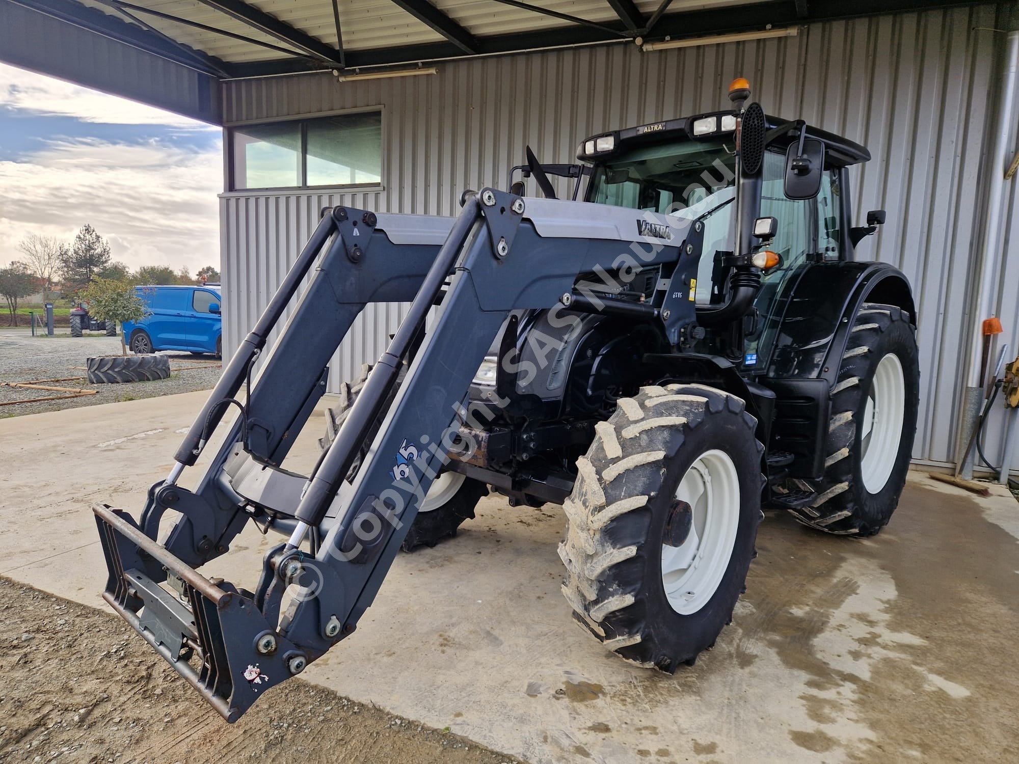 VALTRA N122 VERSU