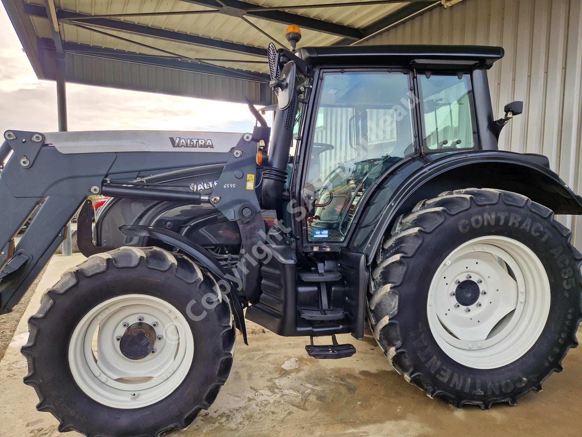 VALTRA N122 VERSU