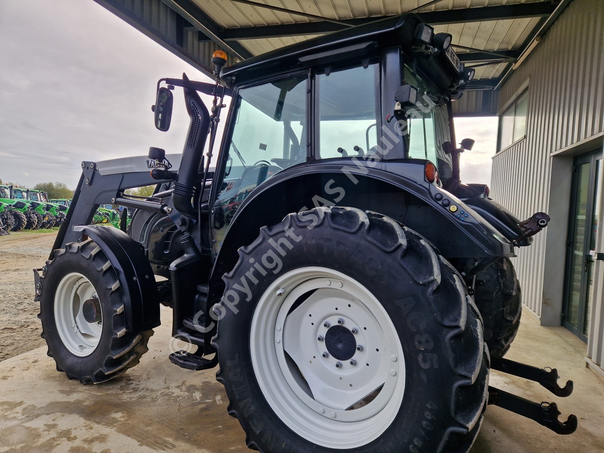 VALTRA N122 VERSU