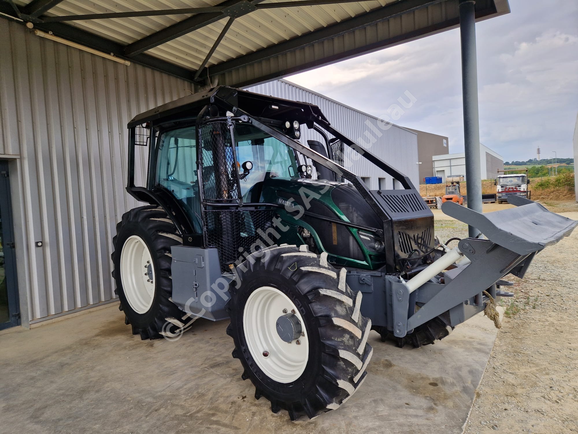 VALTRA N134