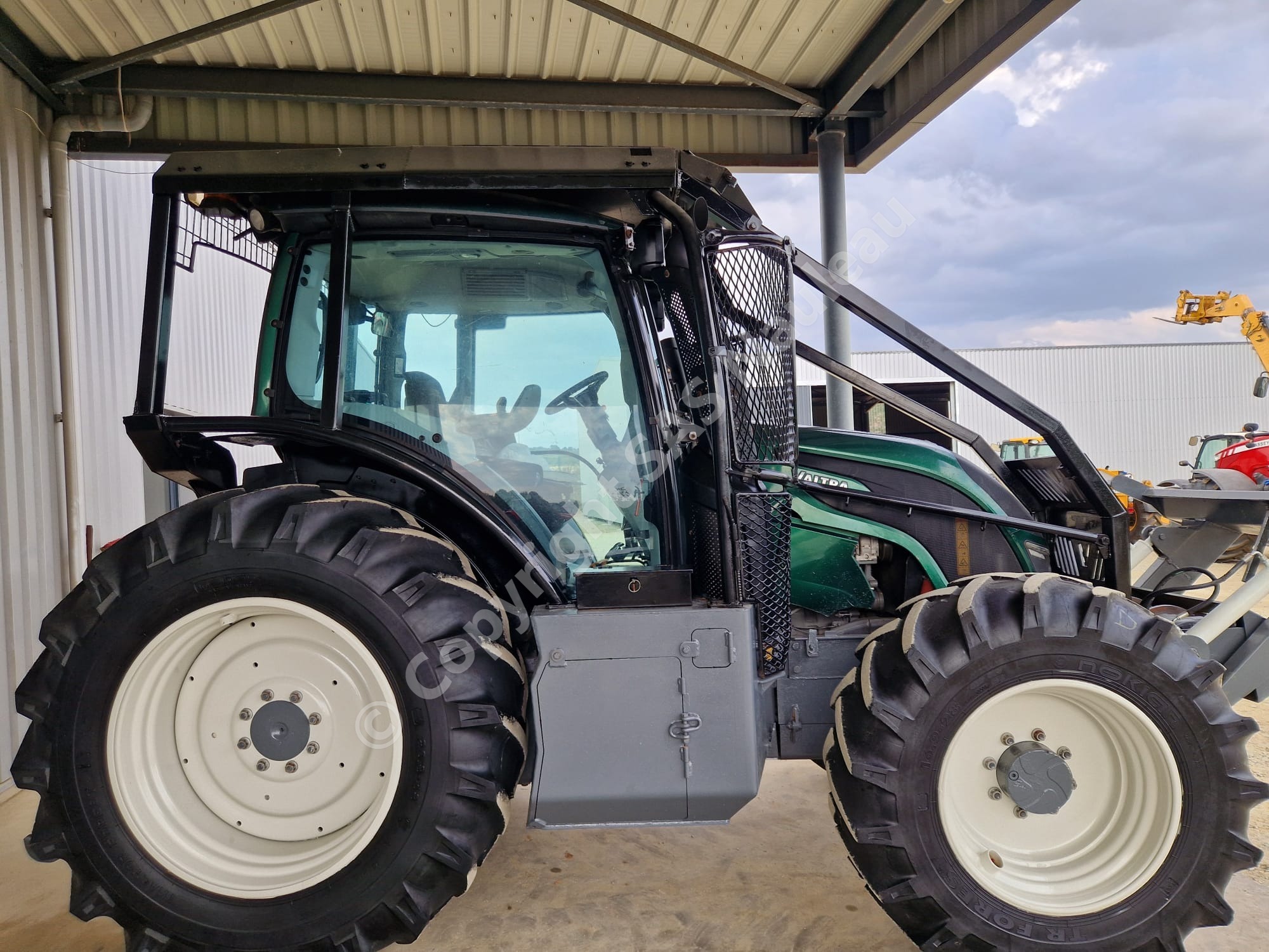 VALTRA N134