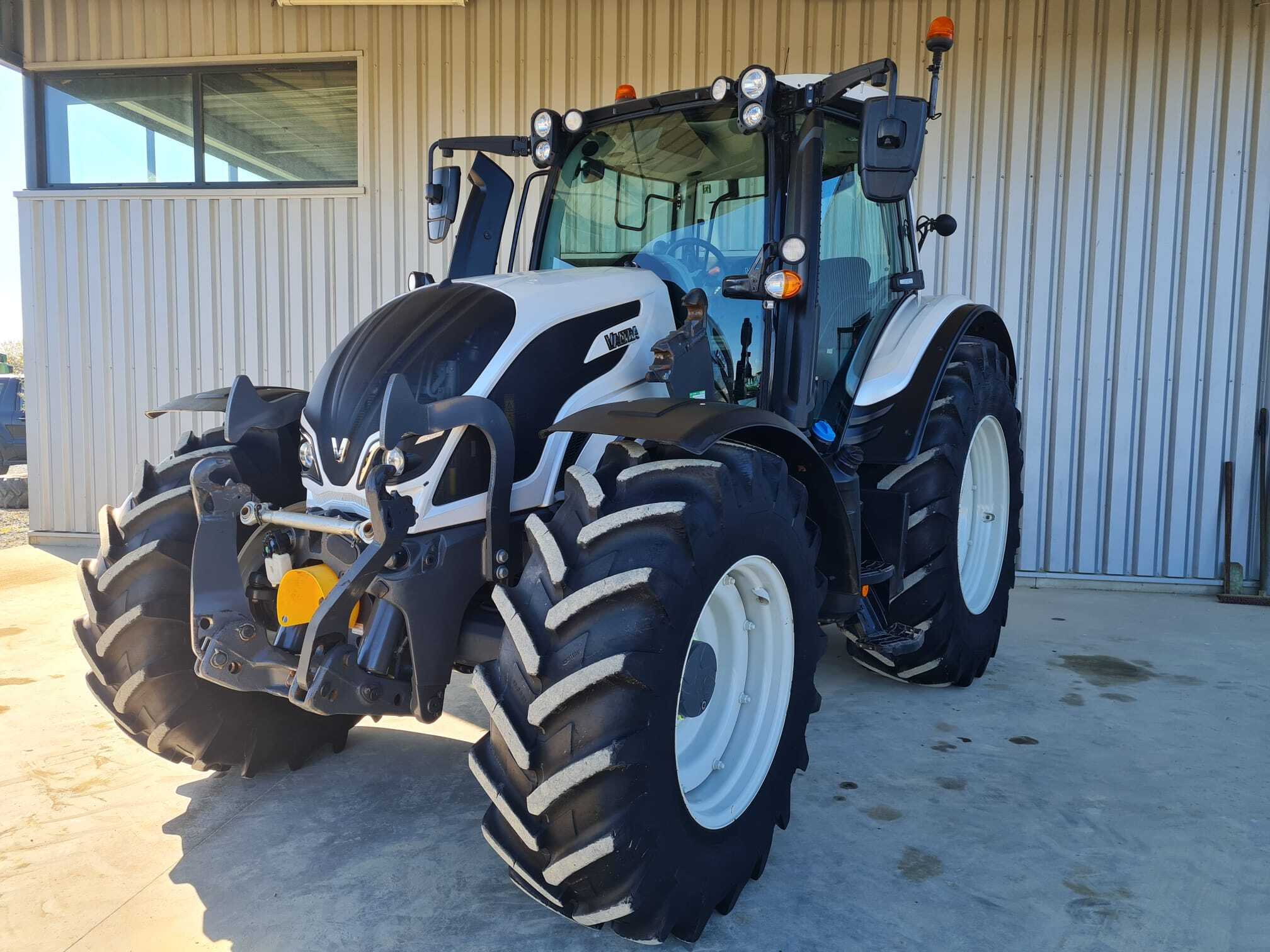 VALTRA N134 VERSU