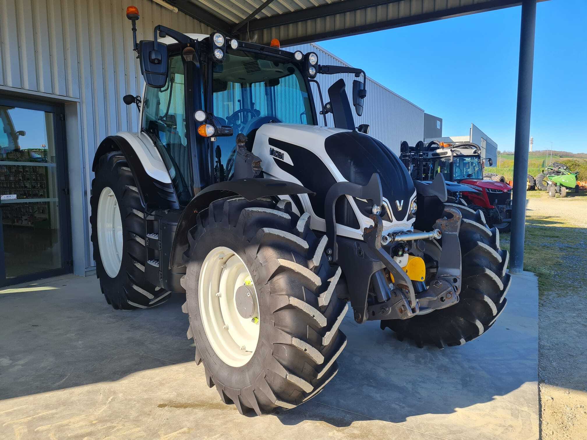 VALTRA N134 VERSU