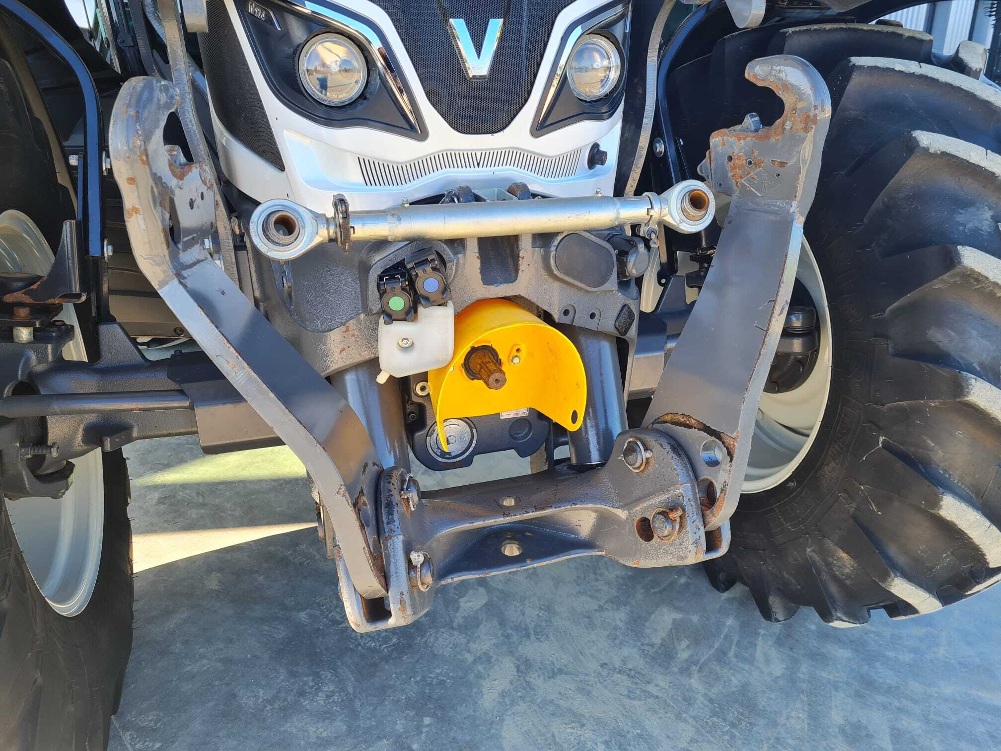 VALTRA N134 VERSU