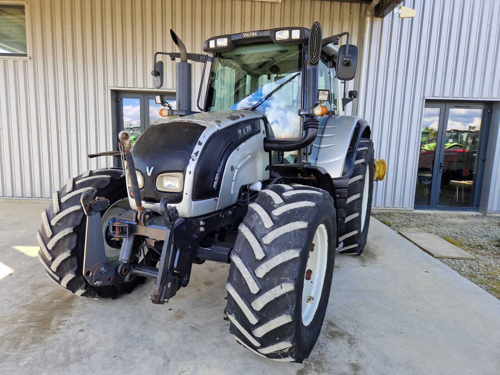 VALTRA N142 VERSU
