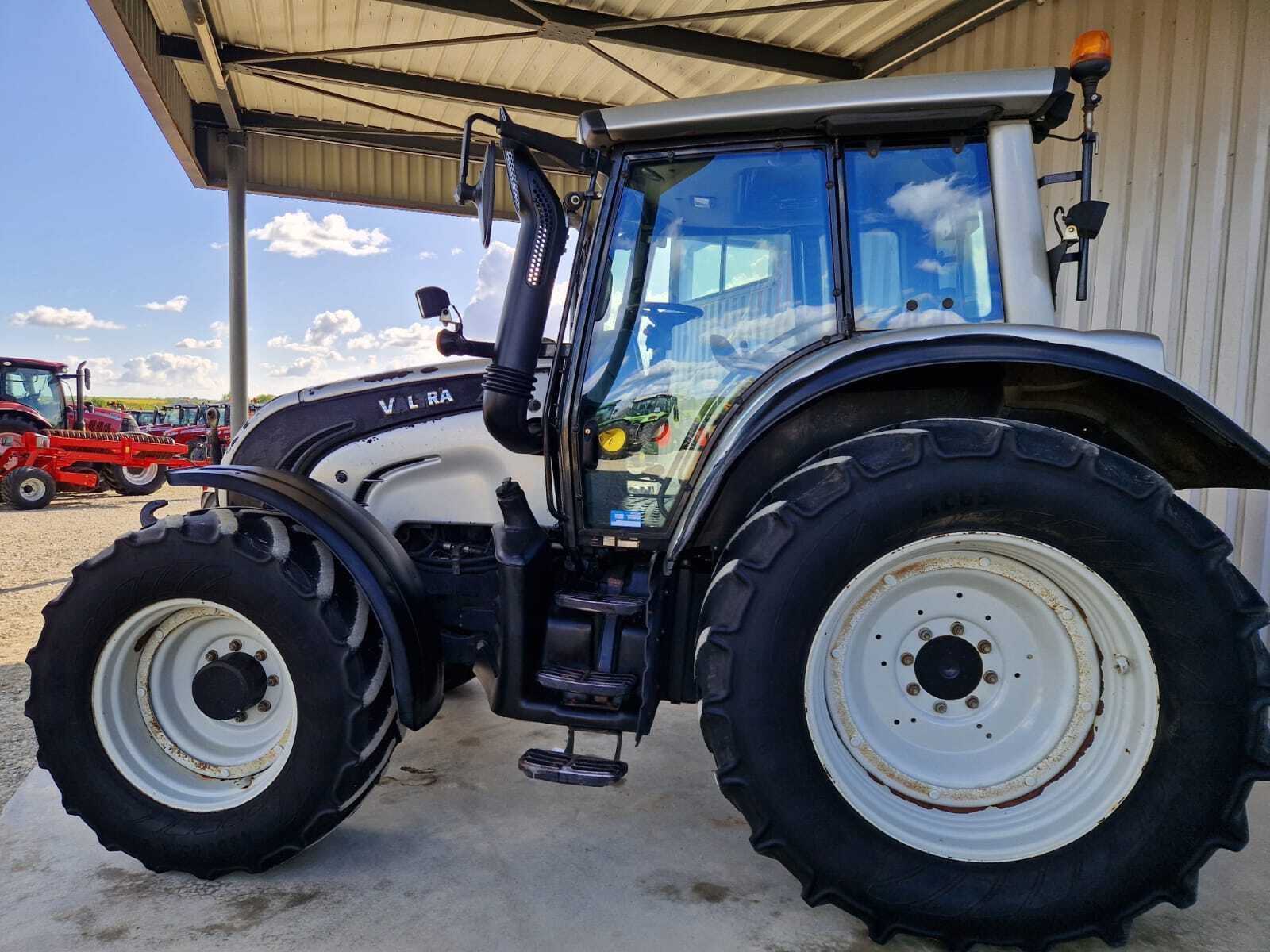 VALTRA N142 VERSU