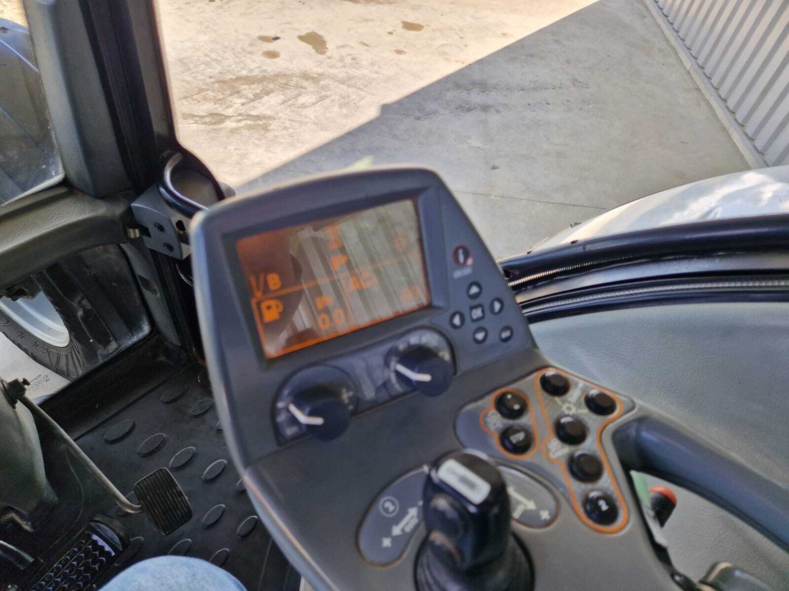 VALTRA N142 VERSU