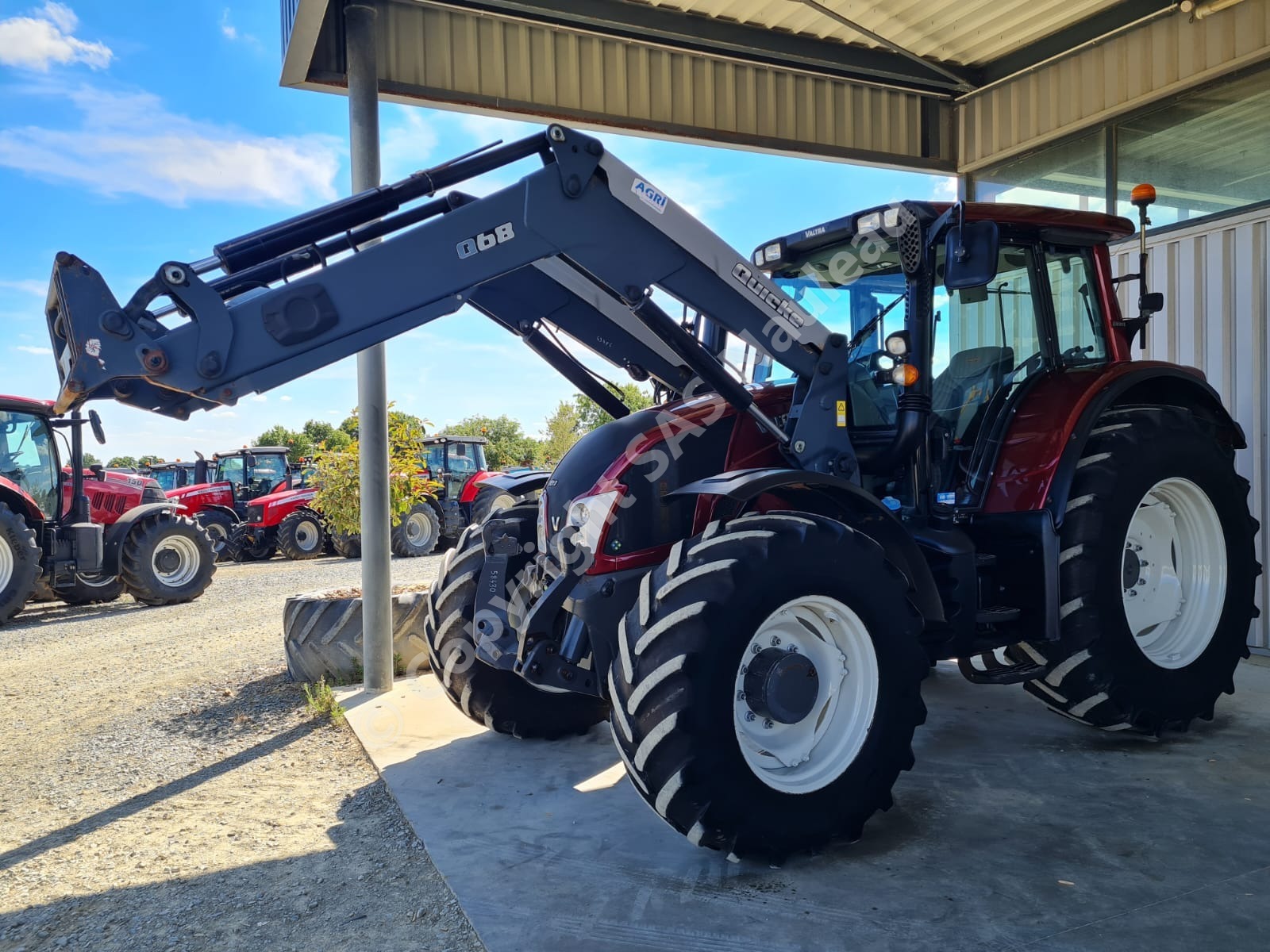 VALTRA N163