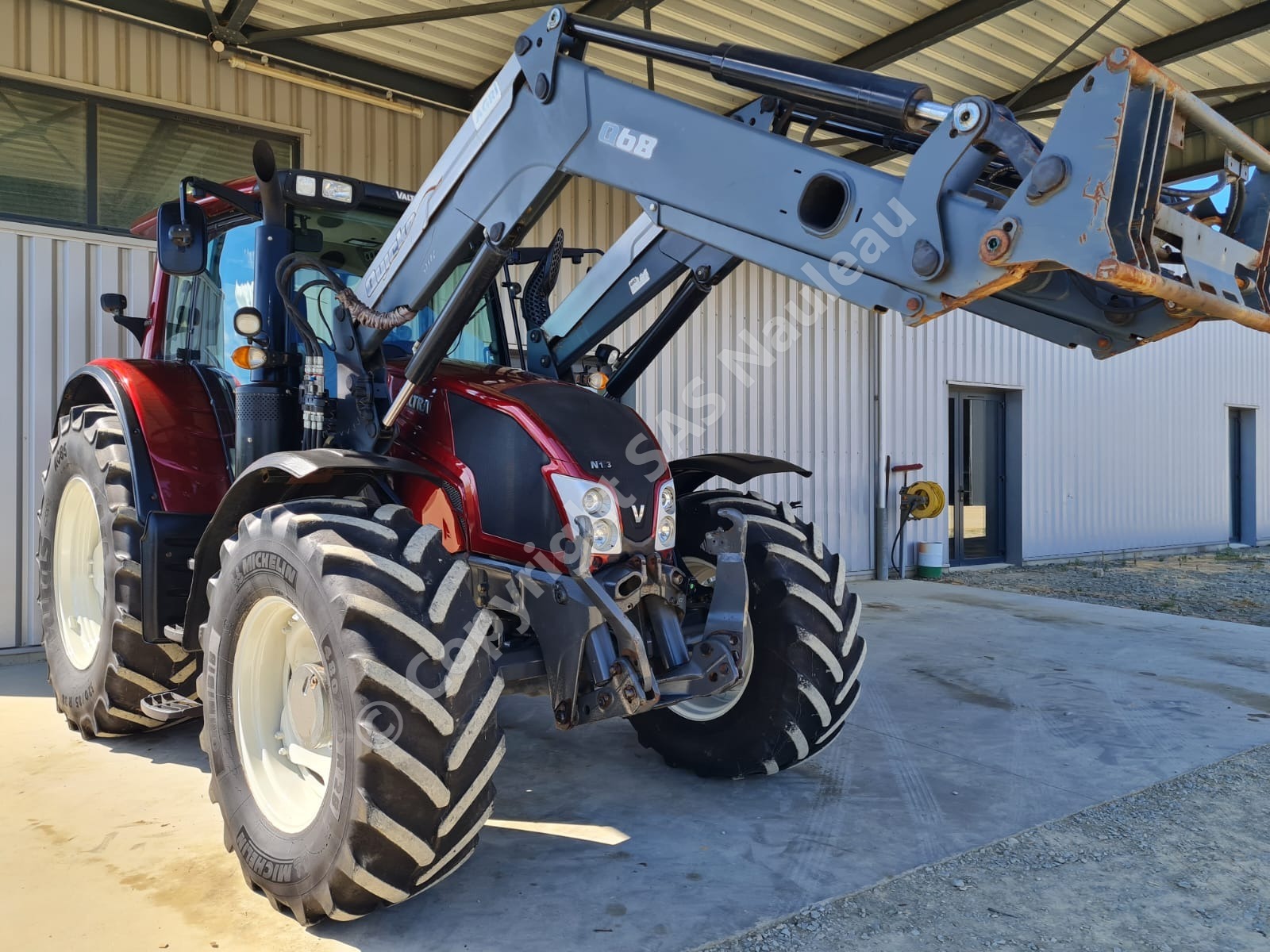VALTRA N163