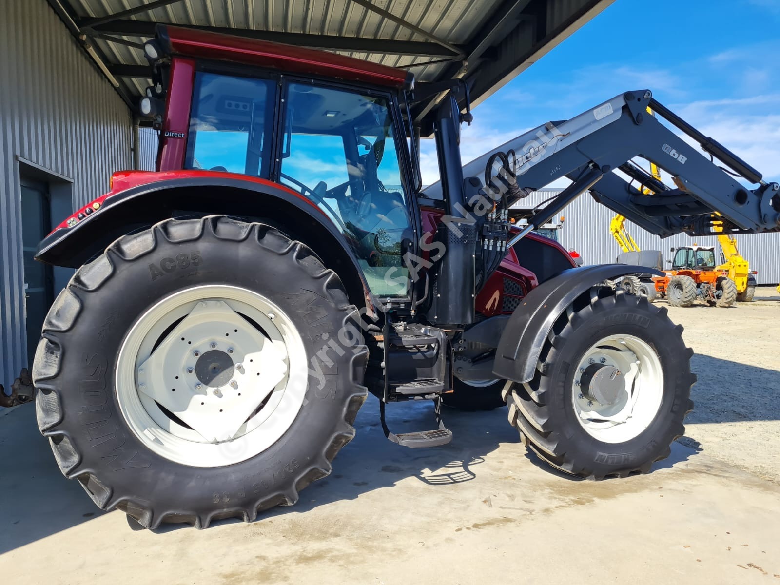 VALTRA N163