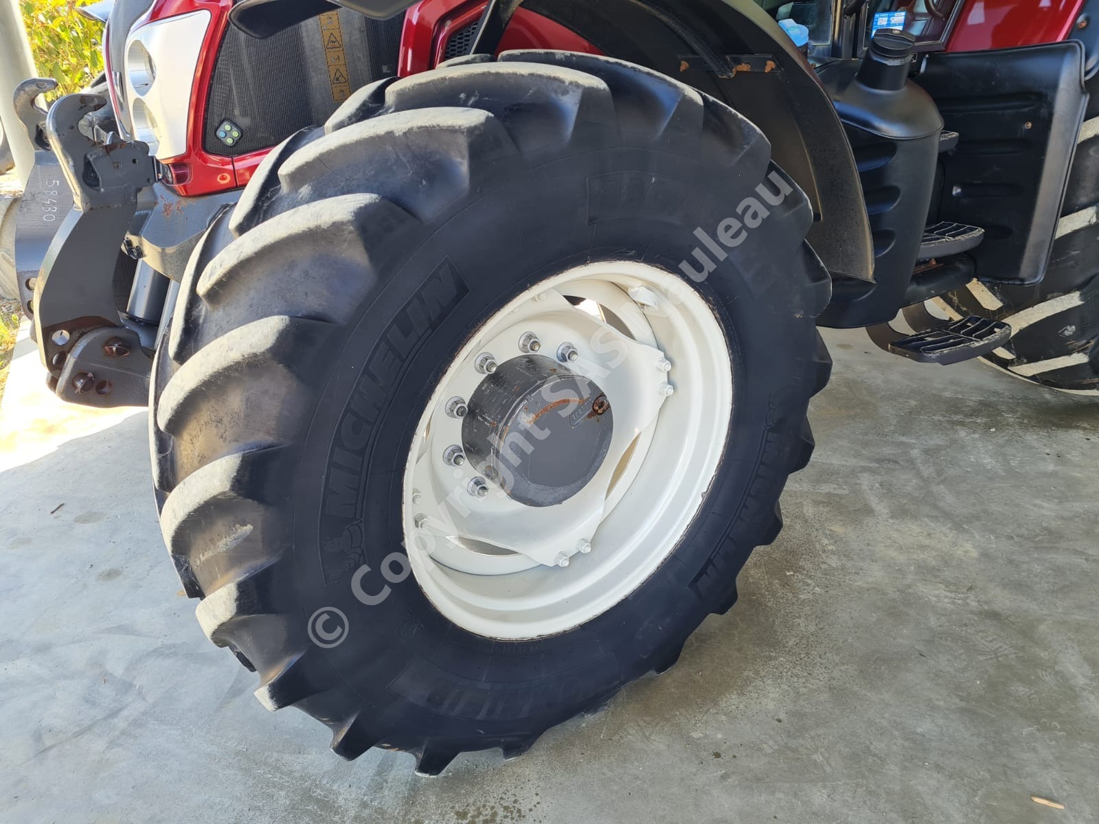 VALTRA N163