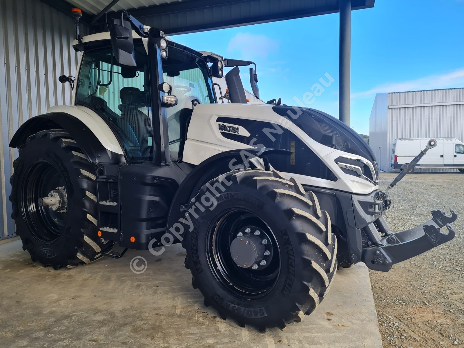 VALTRA Q 265