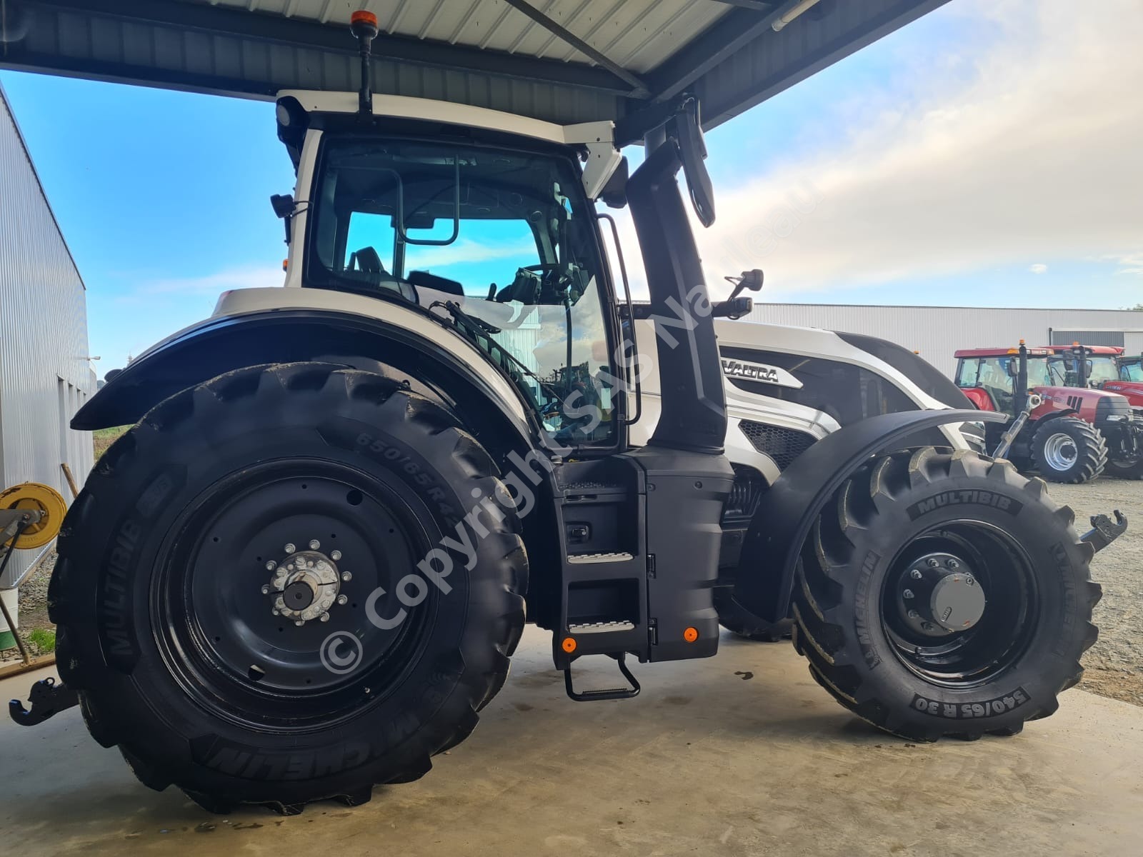 VALTRA Q 265